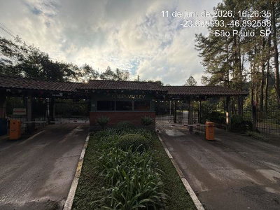 Casa com 8 quartos, 7 banheiros e 589,11 m²