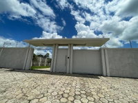 Terreno com 180 m², sem quartos, banheiros ou vagas