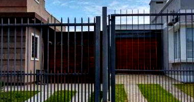 Casa aconchegante com 2 quartos, 2 banheiros e 112 m², pronta para morar