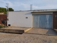 Casa com 3 quartos, 2 banheiros e 125m² construída, ocupada