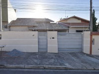 Casa com 151 m², 2 quartos, ocupada, ideal para investimento