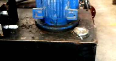 Unidade Hidráulica Sem Comando com Motor WEG