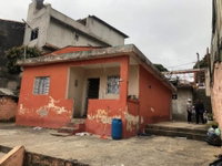 Casa com 3 dormitórios e 2 banheiros, área construída de 137m²