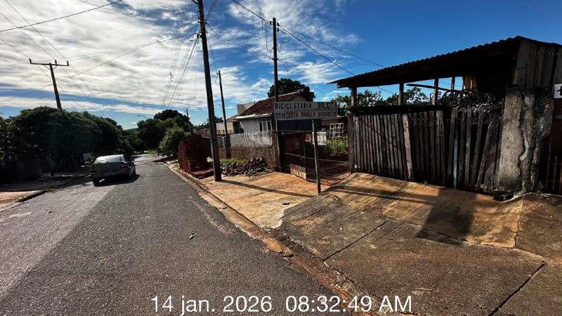 Casa com 245m², 2 quartos, 1 banheiro, desocupada