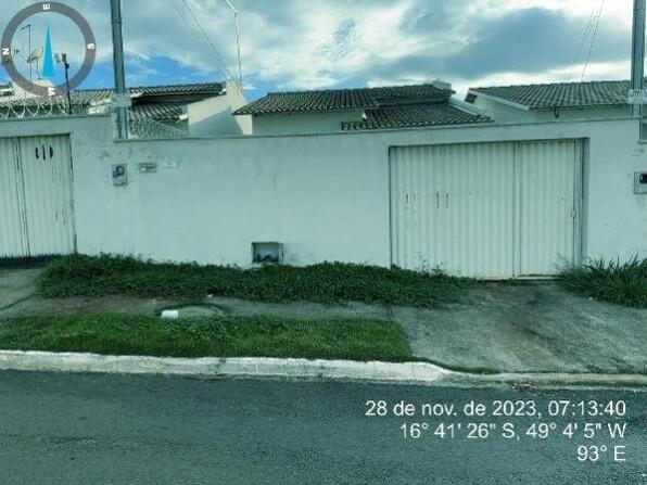 Casa com 2 quartos, 1 banheiro, 63,92m² área privativa, 1 vaga