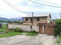 Casa de luxo com 3 quartos, 4 banheiros e piscina em Saquarema - RJ