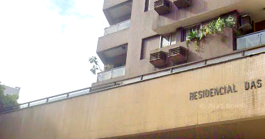 Apartamento 211m² com 2 Box no 8º andar, amplo e bem localizado