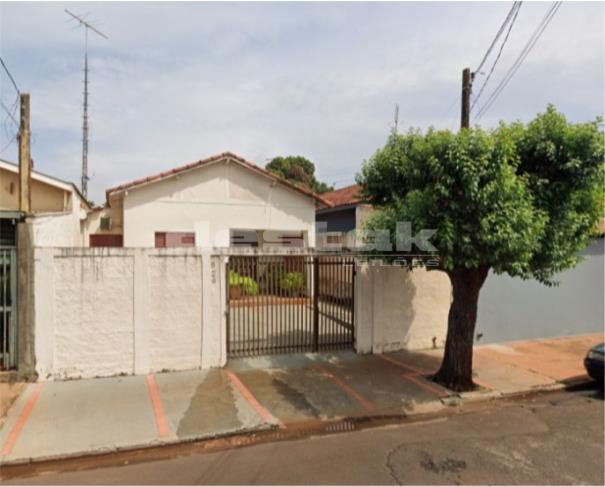 Casa com 4 dormitórios e 112 m² em São Joaquim da Barra/SP