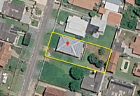 Casa com 3 quartos, 240m², murada, com pomar