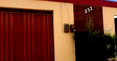 Casa Ocupada com 3 Quartos e 2 Banheiros em Leilão