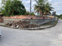 Casa com 2 Quartos e 1 Vaga em Maricá
