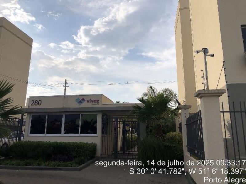 Apartamento com 2 quartos em Porto Alegre