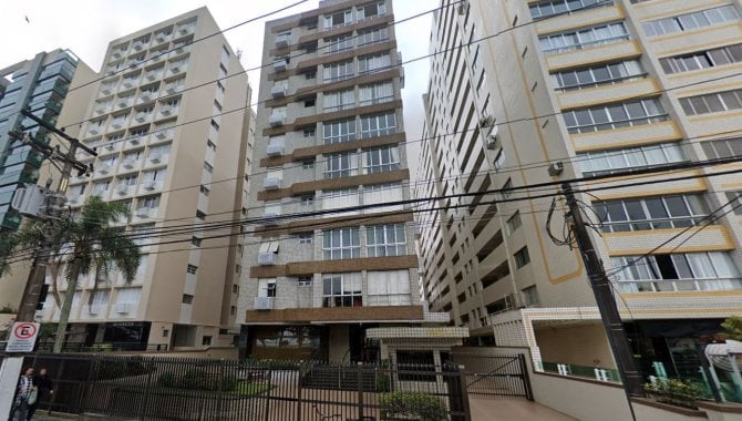 Apartamento 88m² Frente à Praia - 2 Dorm, 1 Vaga