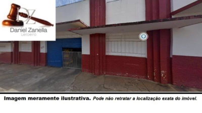Prédio Comercial em Patos de Minas - Ótima Oportunidade!