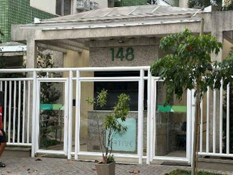 Apartamento com 3 quartos, 2 banheiros e 1 vaga de garagem