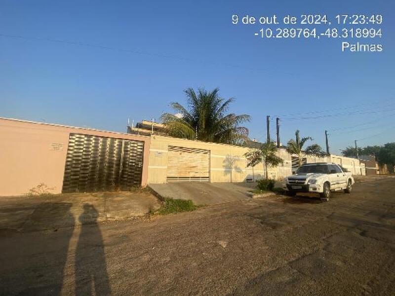 Casa com 111,21m², 1 vaga, IPTU incluso