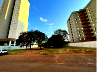 Terreno amplo 2.000m² com topografia plana e infraestrutura