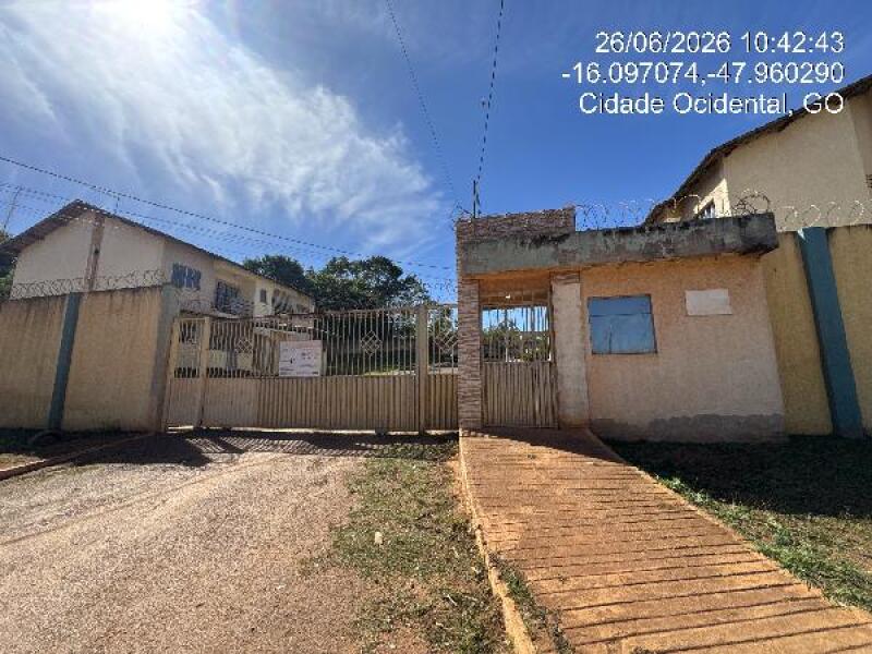 Apartamento com 2 quartos e varanda em Cidade Ocidental