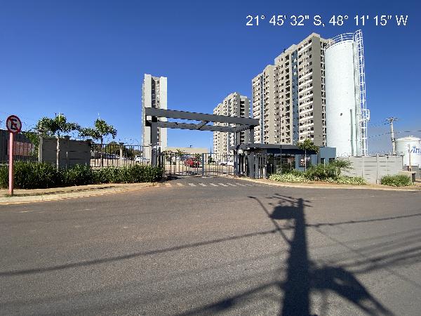 Apartamento com 2 quartos em Araraquara SP