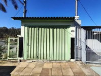 Casa com 6 Quartos e 3 Banheiros no Planalto -