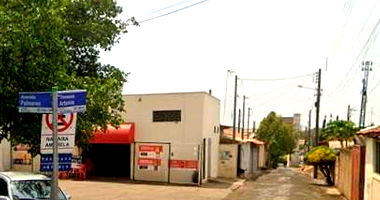 Casa com 78m² de área construída em Catanduva