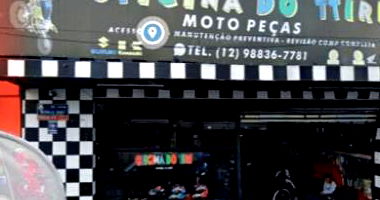 Prédio Comercial Central em Cruzeiro/SP