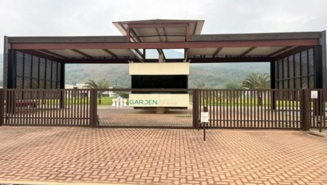 Casa 3 quartos 2 banheiros 201m² área construída, ocupada