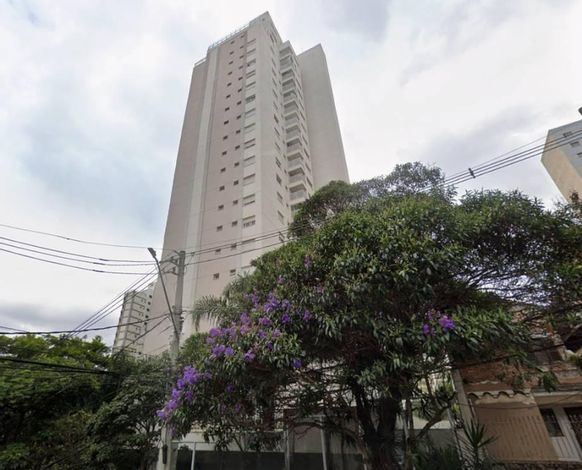 Apartamento com 3 vagas de garagem, 211m²