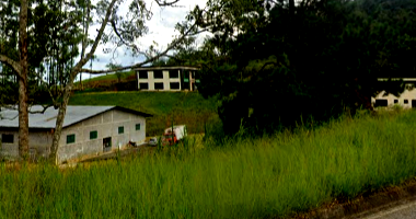 Imóvel Industrial com Galpão e Prédios Administrativos
