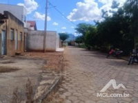 Lote Murado de 437 m² no Bairro Pernambuco em Monte Azul/MG