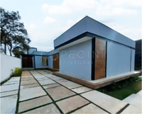 Residência unifamiliar com 3 suítes, 3 banheiros e piscina