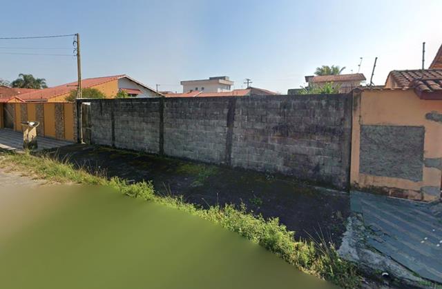 Terreno Murado em Itanhaém com 335,36m²