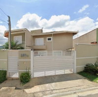 Casa em Atibaia com 2 quartos e 82m² de área construída