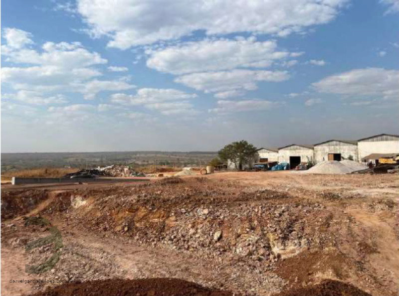 8 lotes residenciais em Barra do Garças, MT, totalizando 2.400 m²
