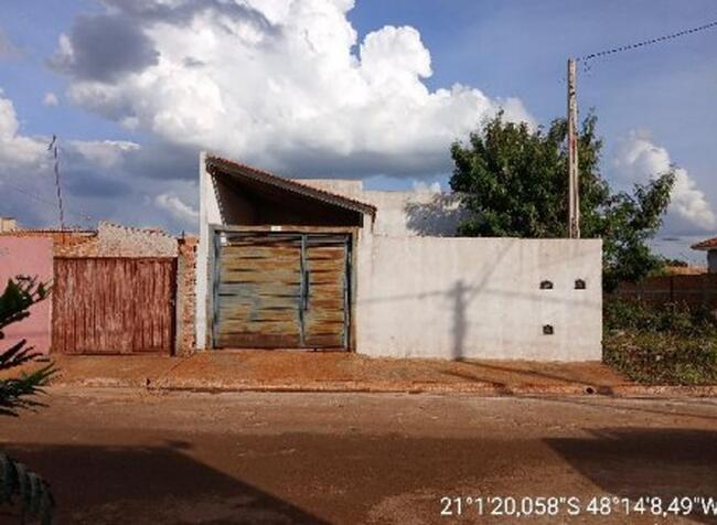 Casa em Pitangueiras com 78,8m² de área privativa
