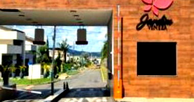 Casa em leilão com 4 quartos e 3 banheiros