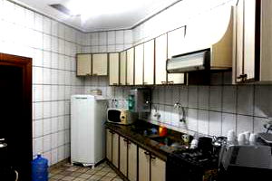 Loja comercial desocupada com 284m² de área privativa