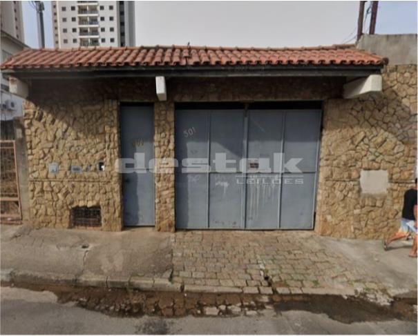 Ampla Casa com Edícula em Jundiaí/SP