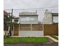 Casa com 145m², ocupada, 2 quartos, 1 banheiro, 1 vaga
