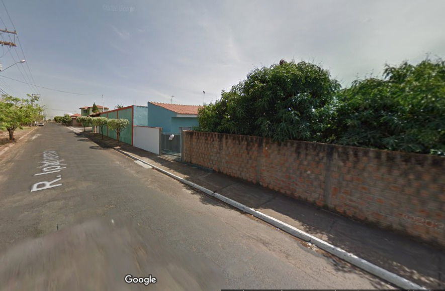 Casa com 2 vagas, 170m² construídos em Catanduva