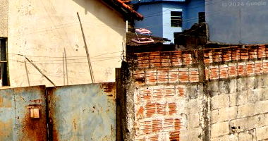 Casa com 77m² construída em Pouso Alegre - MG