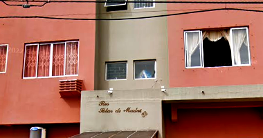 Apartamento com 2 quartos e 1 banheiro em São José/SC