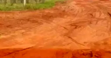 Terreno desocupado com 250m² em área valorizada, ideal para construção