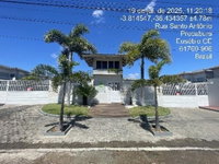 Casa com 4 quartos e 5 banheiros, 185m² privativos, 271m² terreno