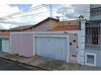 Casa em leilão com 4 quartos e 2 banheiros