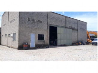 Terreno com edificações de 20.656m² em Campo dos Goytacazes
