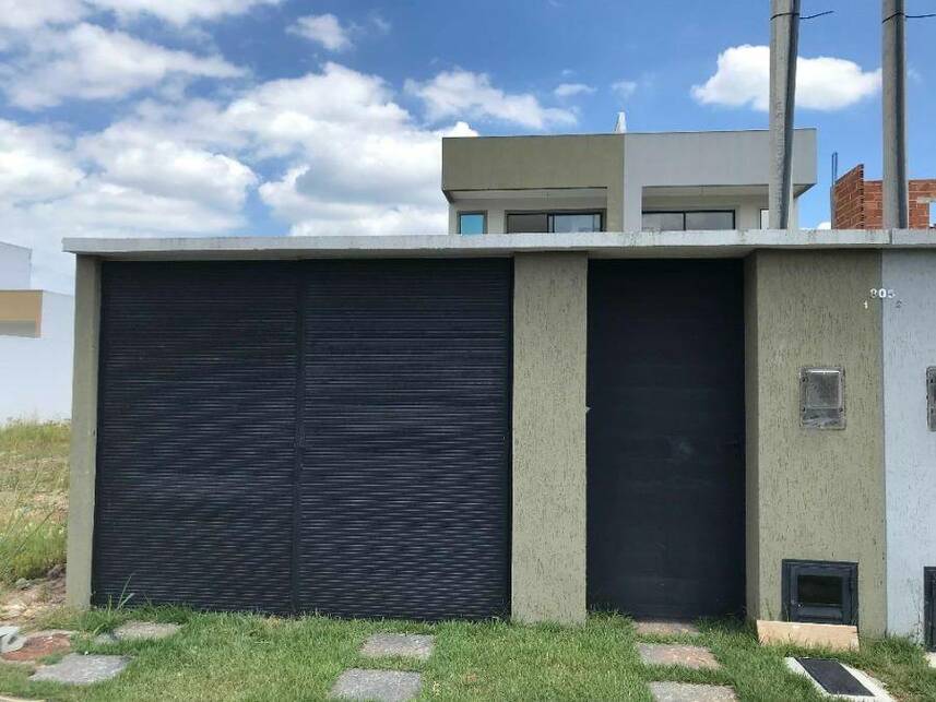 Casa em leilão com 3 quartos e 1 vaga em Pedra de Guaratiba