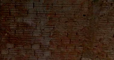 Casa com 3 quartos, 1 banheiro e 100m² construída, precisa reparos