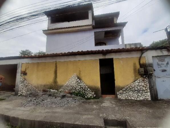 Casa com 2 quartos, 1 banheiro e 39,6m² área privativa