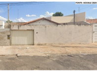 Casa com 3 quartos, 2 banheiros, 99,32m² construída, terreno 341m²